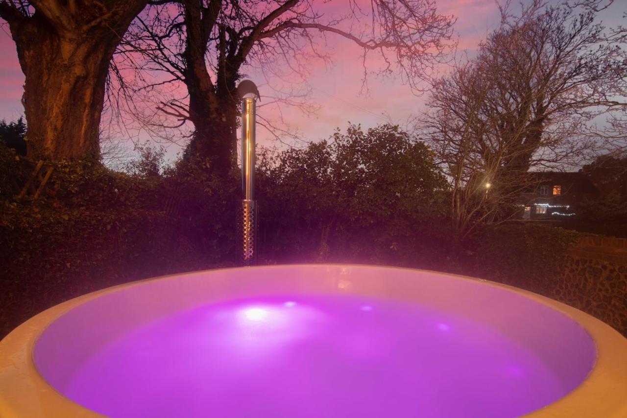 The Roost Group - The Coach House - Hot Tub Villa Gravesend Luaran gambar